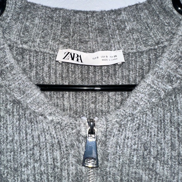Zara Gray Ribbed Cardigan Sweater - Picture 3 of 5